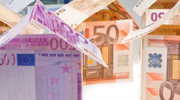 Υπερχρεωμένο 1 στα 2 νοικοκυριά