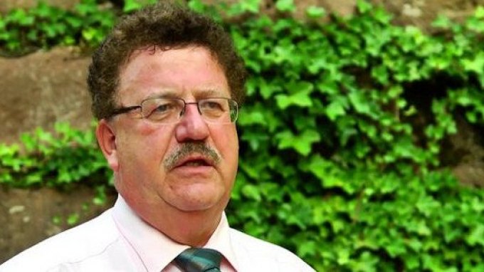 Ο Φούχτελ στο υπουργείο Εσωτερικών