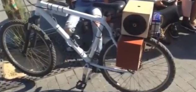 ΒΙΝΤΕΟ-Ποδήλατο με ηχοσύστημα
