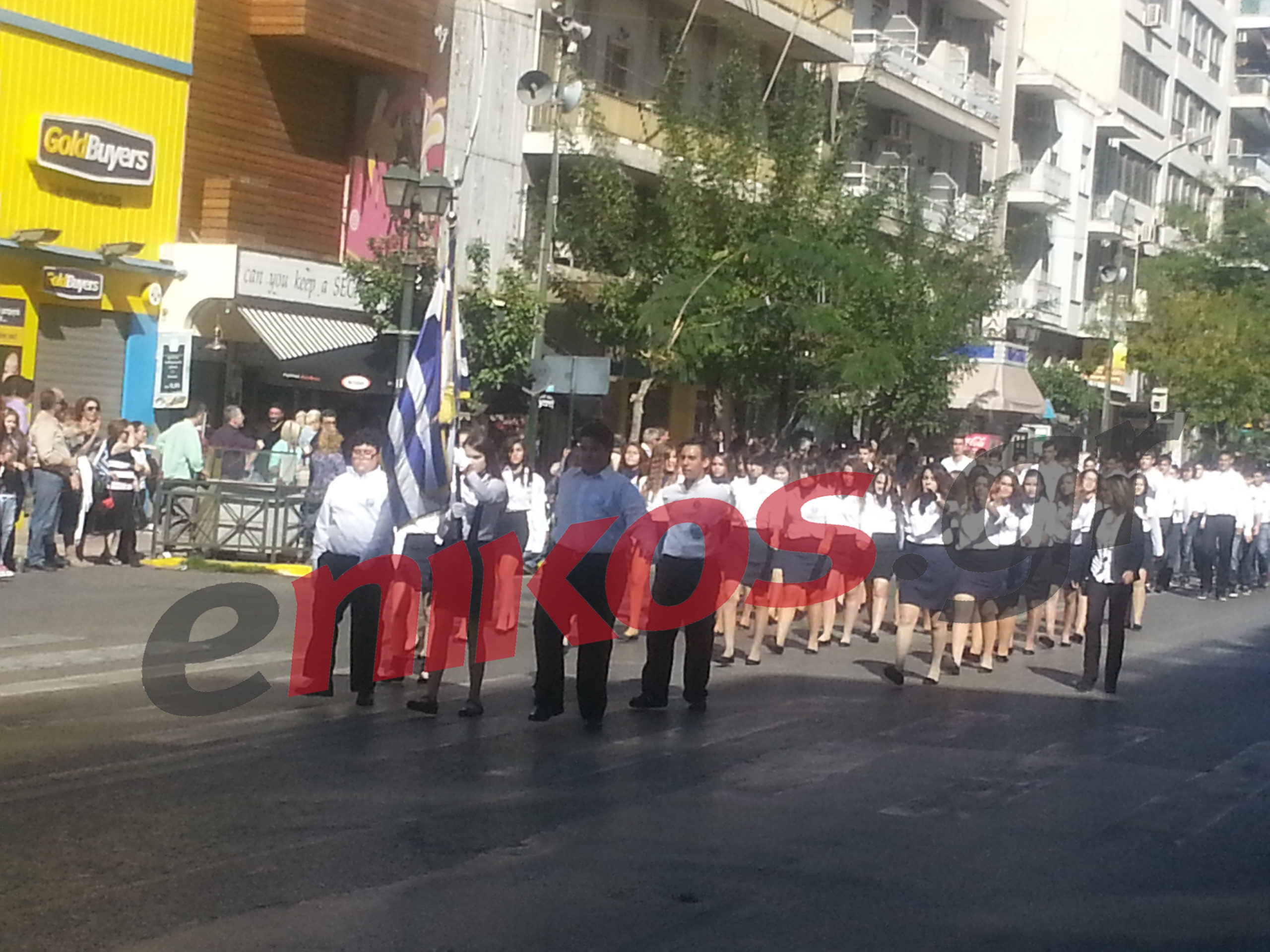 ΦΩΤΟ-Η μαθητική παρέλαση στον Πειραιά