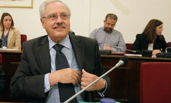 Νέος πρόεδρος του ΤΑΙΠΕΔ ο Μανιατόπουλος