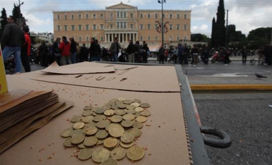 Oικονομικά αδύναμοι 2 στους 3