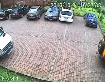 ΒΙΝΤΕΟ-Άθλος να βγει από το πάρκινγκ