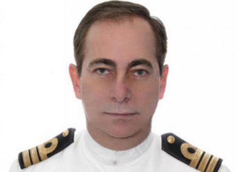 Την μισή κυβέρνηση του Παπανδρέου έχει μηνύσει ο Πλωτάρχης