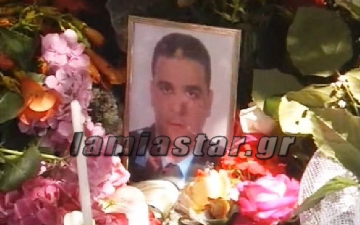 Συγκίνηση στη βάφτιση του γιου του αδικοχαμένου υπαρχιφύλακα