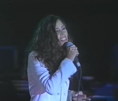 ΒΙΝΤΕΟ-Τα γενέθλια της Αρβανιτάκη