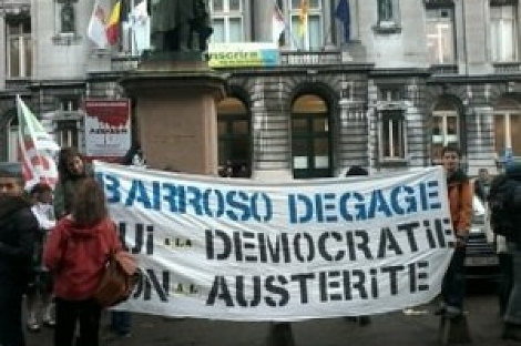 Πέταξαν αυγά στον Μπαρόζο