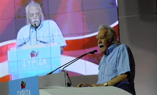 Ο Γλέζος έφερε αναταραχή