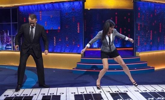 Η “χορευτική μονομαχία” των Τομ Χανκς και Σάντρα Μπούλοκ