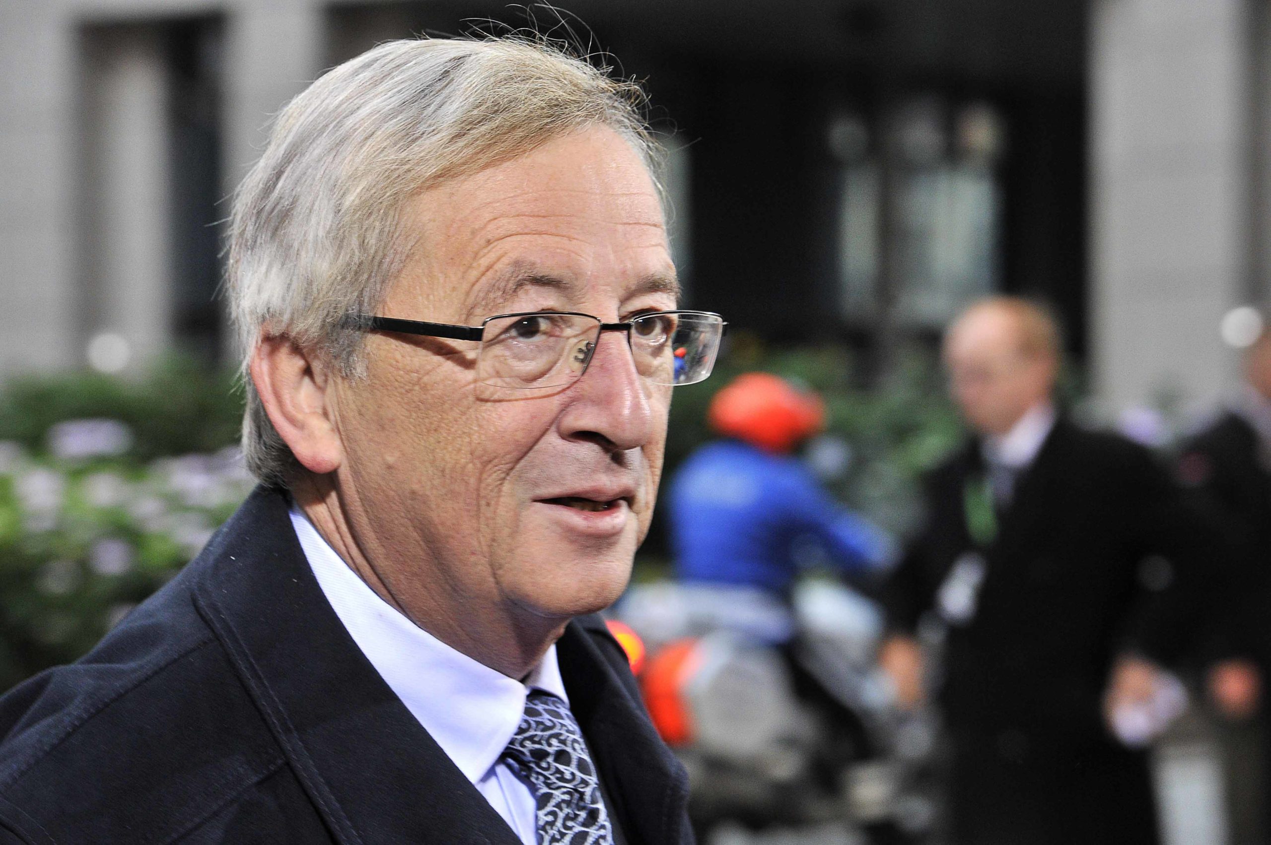 Παραμένει Πρωθυπουργός ο Γιούνκερ