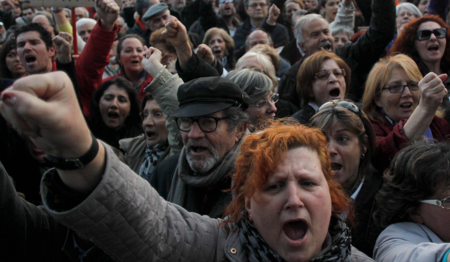 Ξανά στους δρόμους οι Πορτογάλοι
