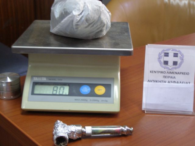 Σύλληψη για ναρκωτικά στη Γλυφάδα