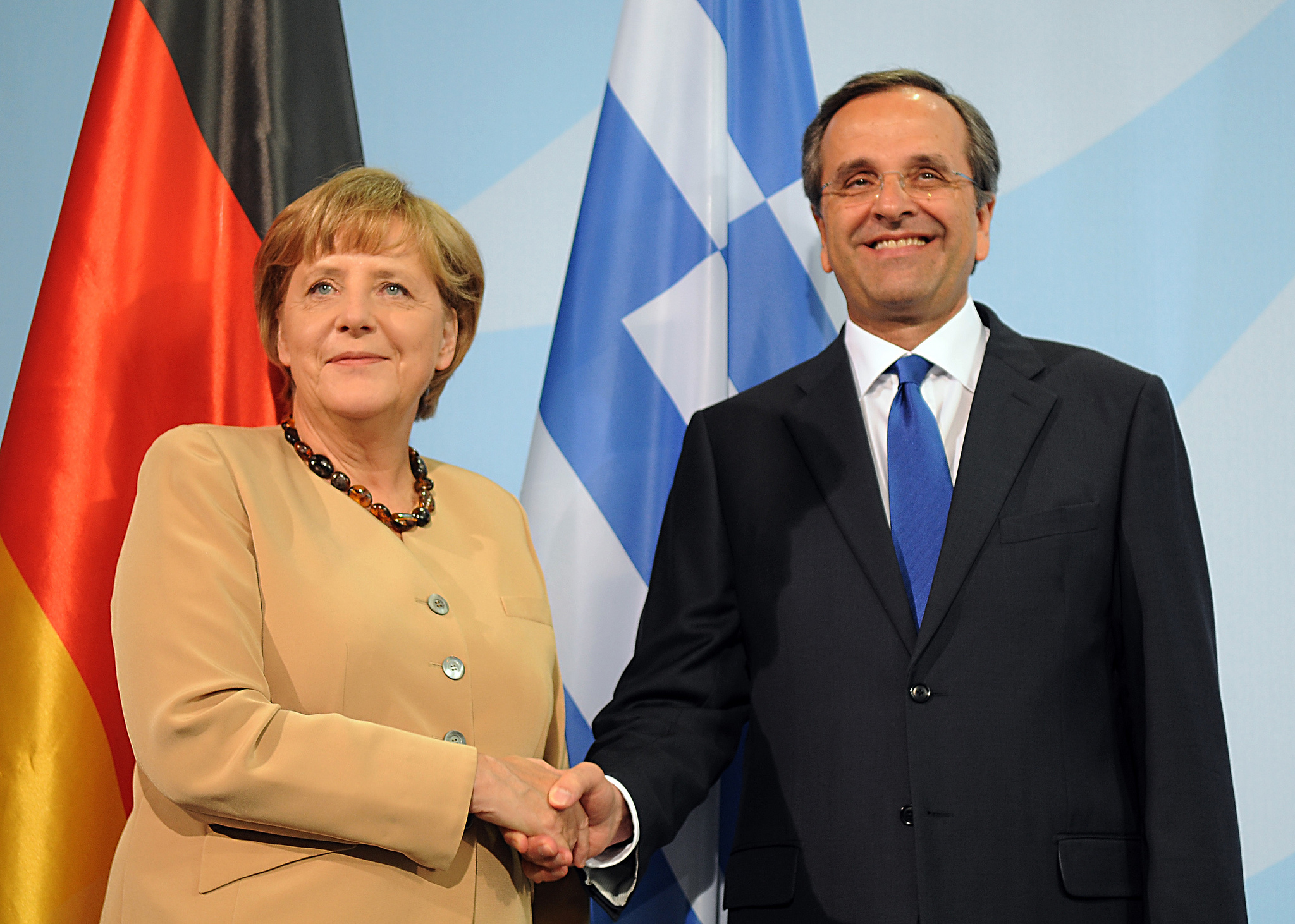 Μέρκελ: Δεν θα υπάρξει πολιτική διαπραγμάτευση για το ελληνικό χρέος