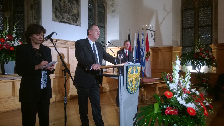 ΦΩΤΟ-Μιχελάκης:Δικαιούμαστε την ανταπόκριση των εταίρων