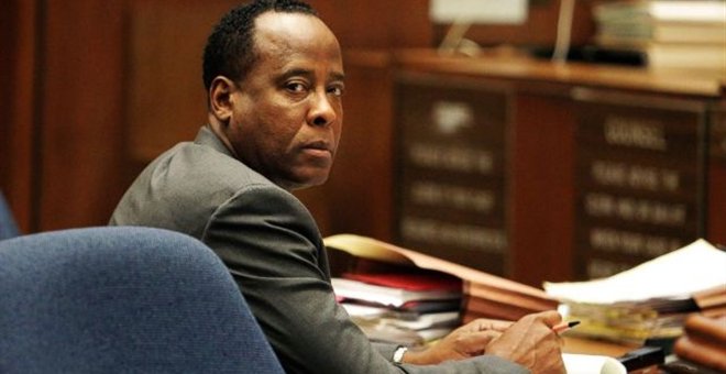 Αποφυλακίστηκε ο γιατρός του Μάικλ Τζάκσον