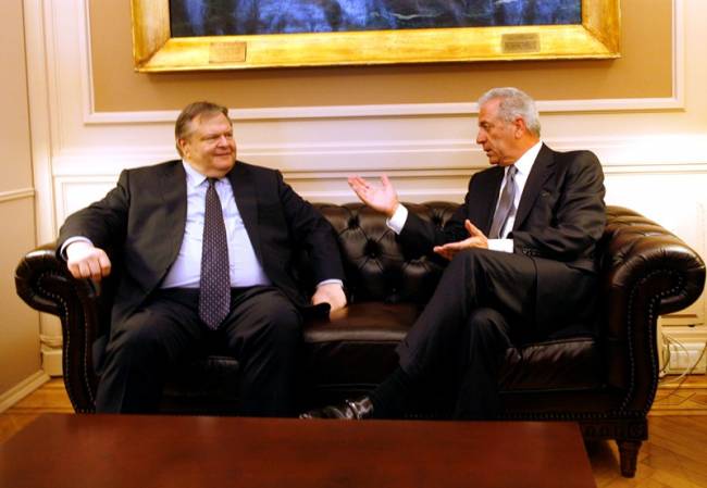 Η απάντηση του Αβραμόπουλου στον Βενιζέλο