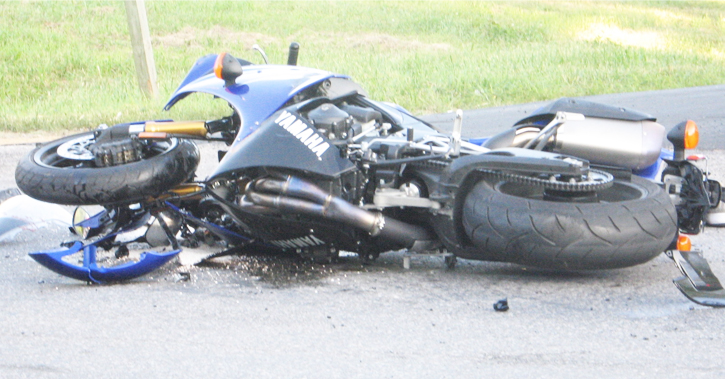 Τον τραυμάτισε και τον εγκατέλειψε