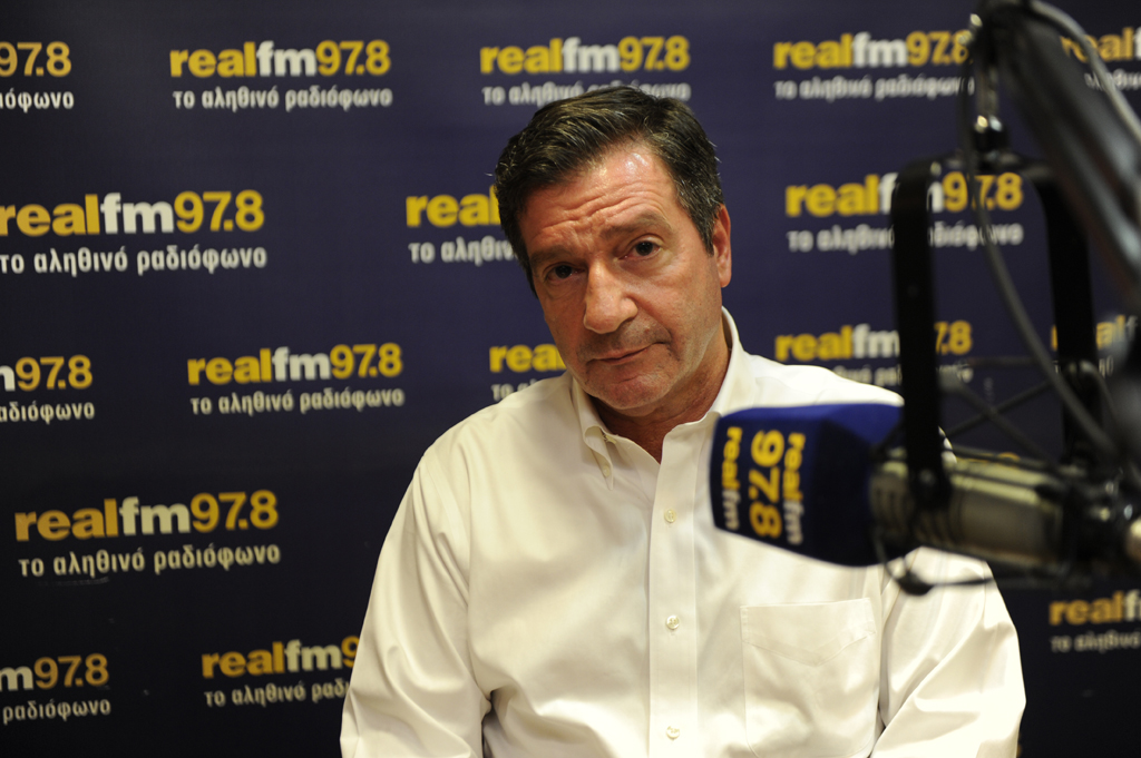 ΦΩΤΟ-Ο Καμίνης στον Real fm