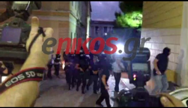 ΒΙΝΤΕΟ-Προφυλακιστέος κρίθηκε ο Νίκος Μιχαλολιάκος