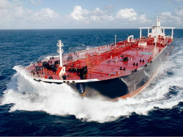 Επιχείρηση “πλοία με ελληνική σημαία”