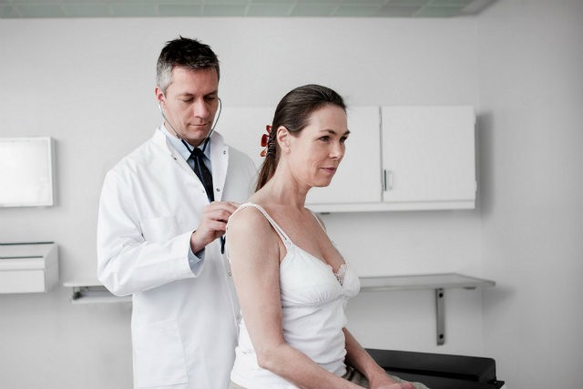 Τα συμπτώματα που οδηγούν μια γυναίκα στο γιατρό