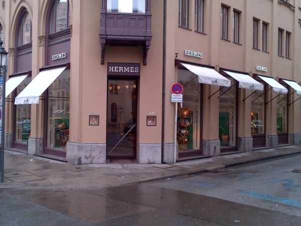 Έκλεψαν την Hermes στο Μιλάνο