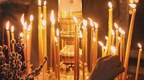 Ξέσπασαν τη μανία τους στο εκκλησάκι