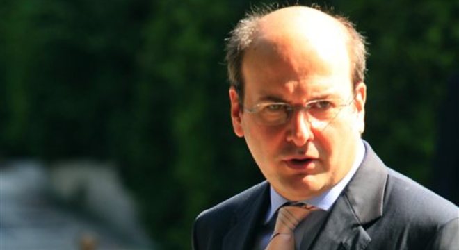 Ο Χατζηδάκης με την Ευρωπαϊκή Ένωση Καταναλωτών