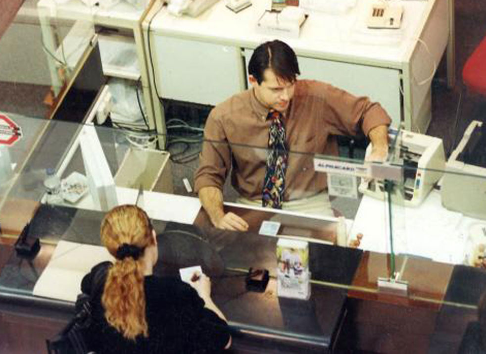 Ατομικό το «κούρεμα» των δανείων