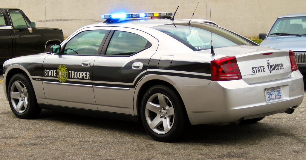 Ένοπλος κρατά ομήρους