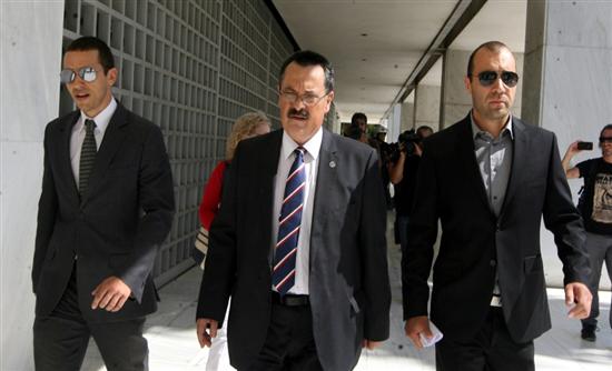 Τι ζητά η Χρυσή Αυγή από τον Πρόεδρο της Βουλής