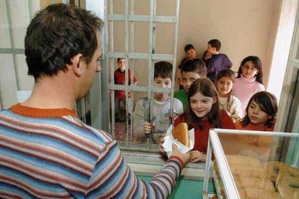 “Αργοπεθαίνουν” τα σχολικά κυλικεία