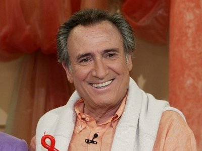 ΒΙΝΤΕΟ-«Σίγησε» ο ερμηνευτής του «El Porompompero»