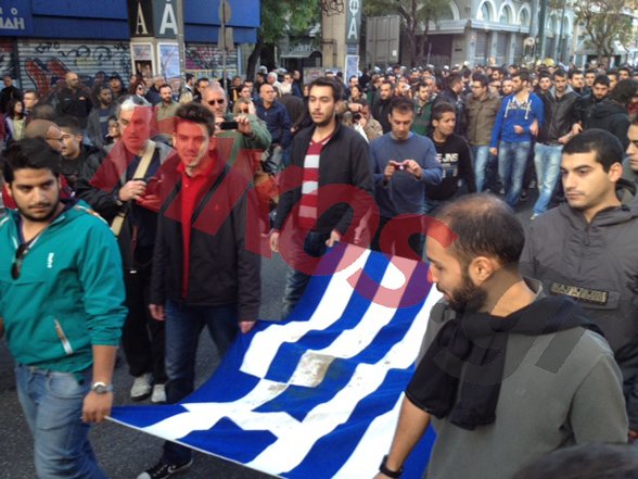 Κόντρα ΠΑΣΟΚ-ΔΗΜΑΡ για τη σημαία του Πολυτεχνείου