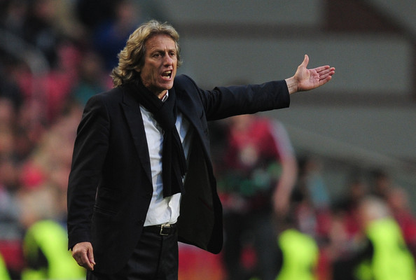 Υπόκλιση Ζέσους στον Ρομπέρτο