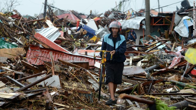 Στους 5.500 οι νεκροί του τυφώνα