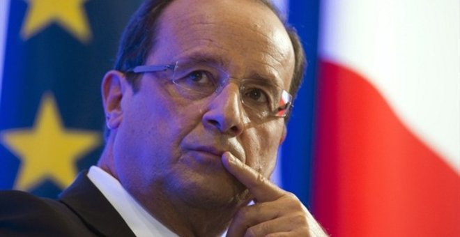 Στο ναδίρ η δημοτικότητα του Ολάντ