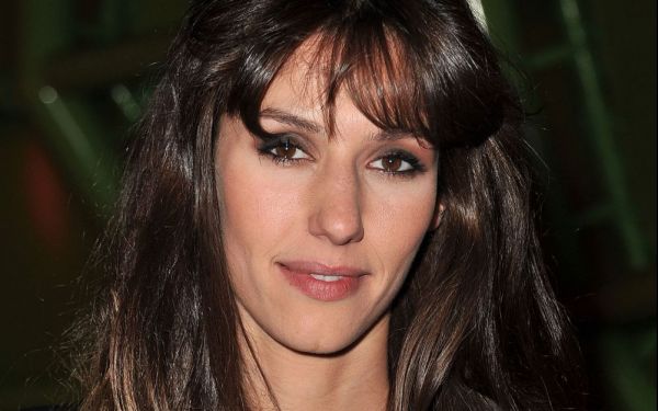 ΒΙΝΤΕΟ-Ο Ριμπερί την έβγαλε από τα ρούχα της