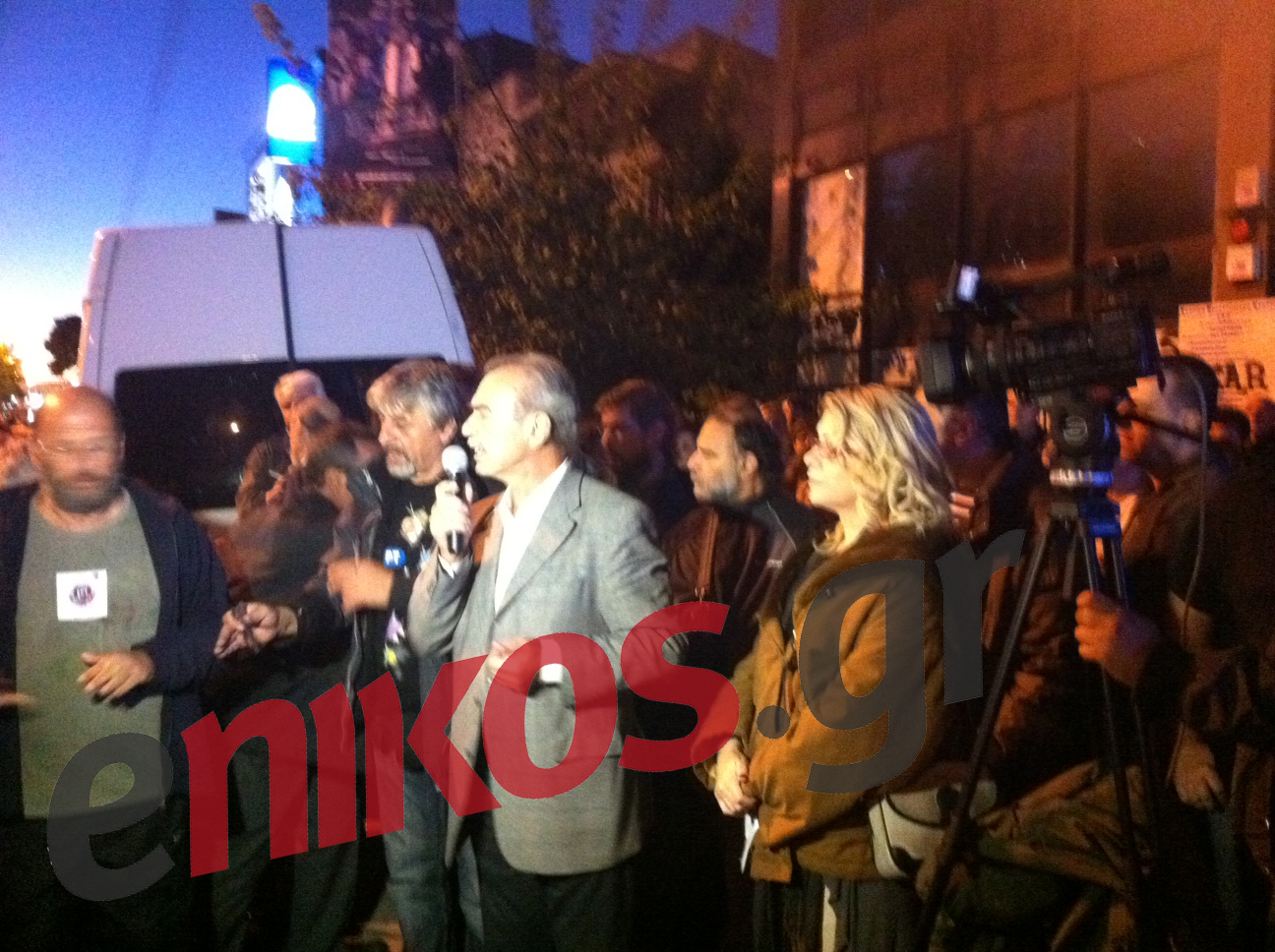 ΤΩΡΑ-ΦΩΤΟ : Ο Σπύρος Χαλβατζής στο Ραδιομέγαρο