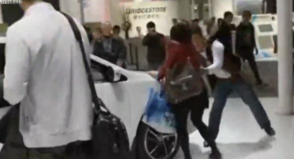 BINTEO-Πώς να πείσεις τον άντρα σου να σου πάρει αυτοκίνητο