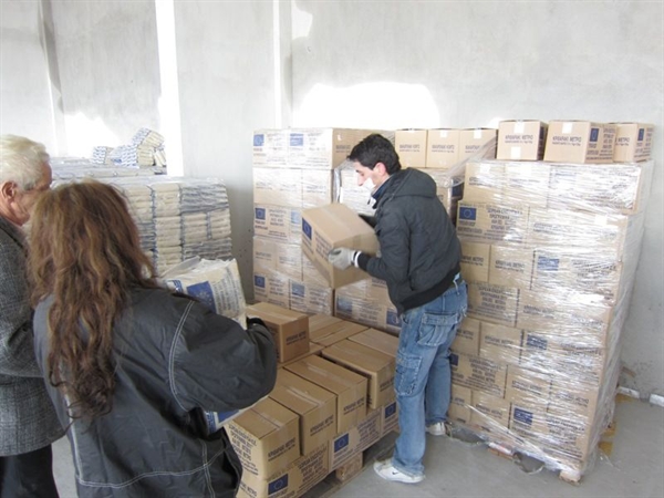 Τους έστειλαν χαλασμένα τρόφιμα