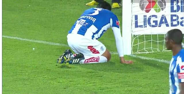 ΒΙΝΤΕΟ-Παίζει σε…λάθος θέση