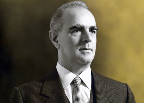 Σαν σήμερα οι πρώτες εκλογές της μεταπολίτευσης