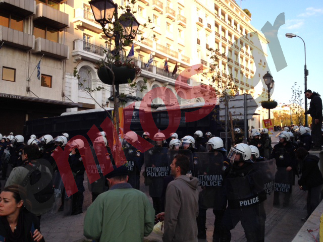 ΦΩΤΟ-Τώρα στο Σύνταγμα