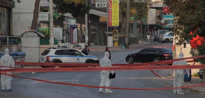 Ο πατέρας του τραυματία ενώνει τη φωνή του με τους γονείς του Φύσσα