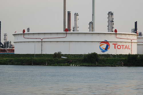 Έκρηξη σε διυλιστήριο στο Βέλγιο