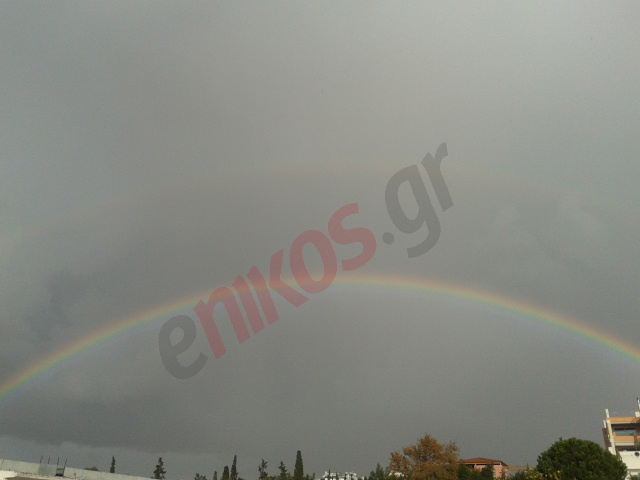 ΦΩΤΟ-To Ουράνιο τόξο στο Ελληνικό