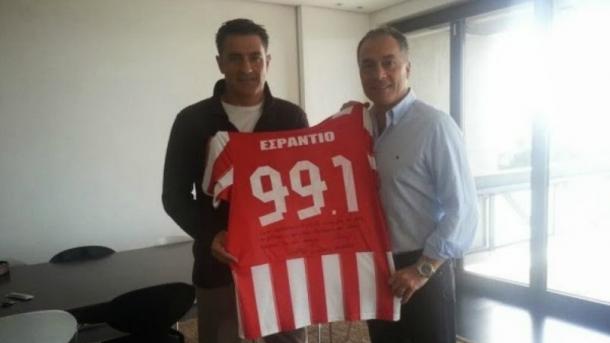 Το ερυθρόλευκο δώρο του Μίτσελ