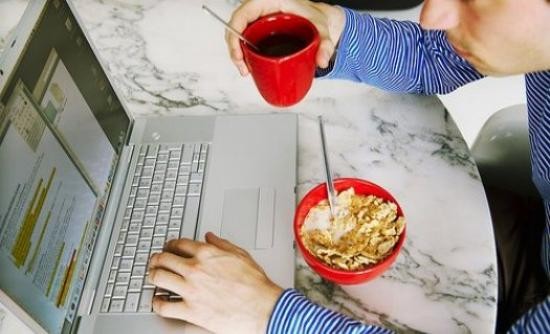 Τι πρέπει να τρώμε στη δουλειά;