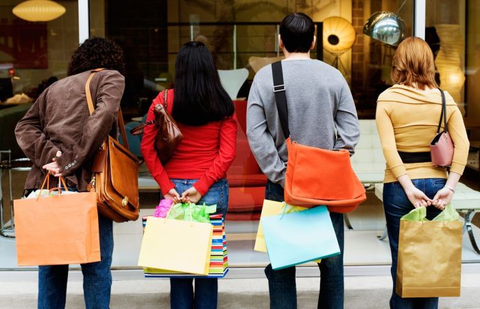 Πελοπόννησος-Ανοικτά τις Κυριακές